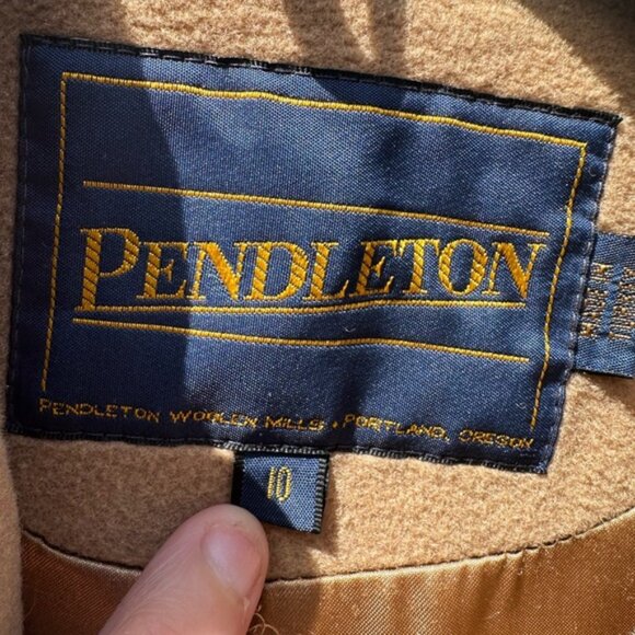 Pendleton long coat - Picture 4 of 16